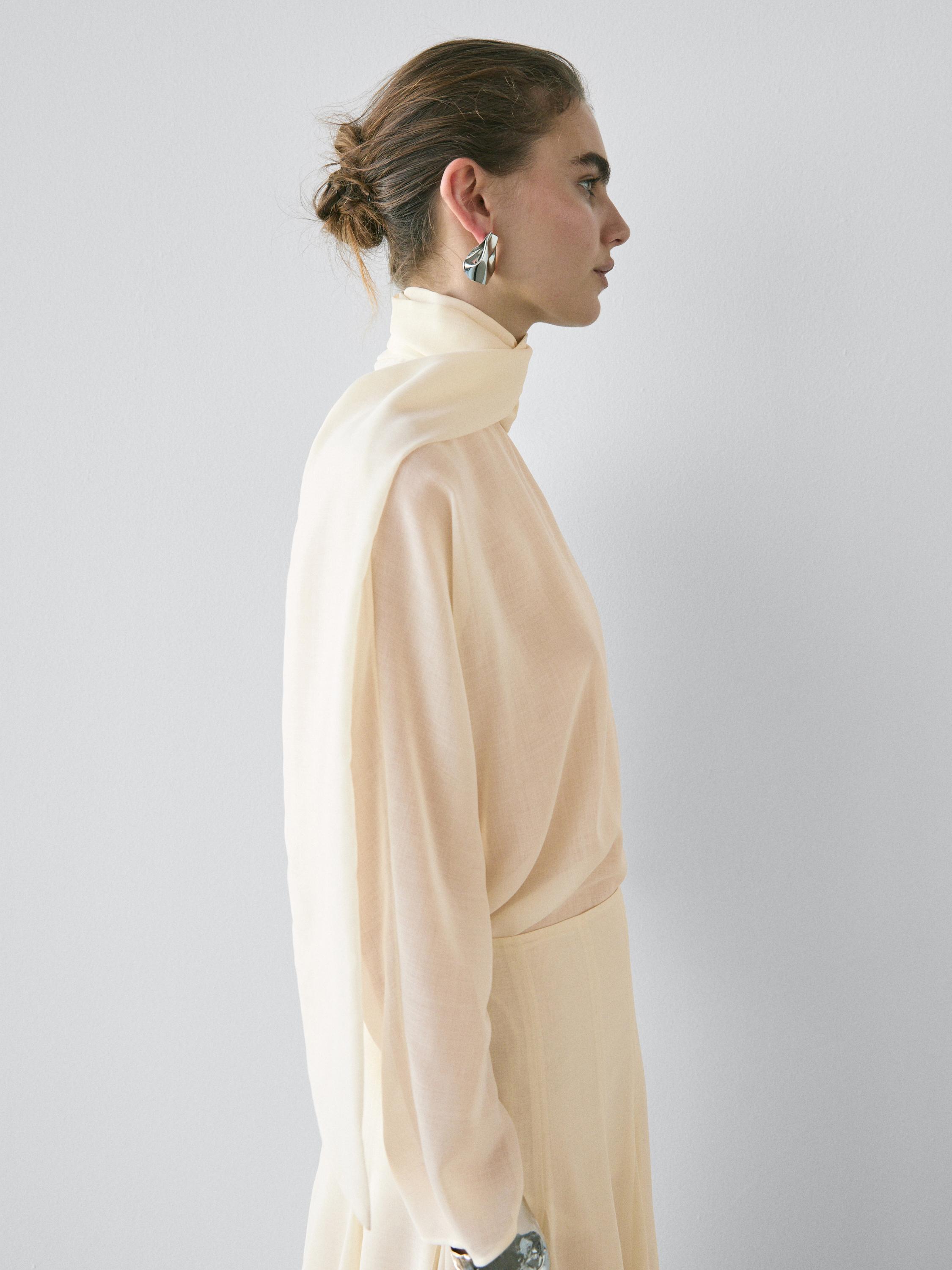 Flowing blouse with tie detail - STUDIO